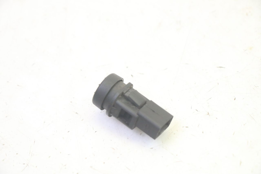 photo de HORN SWITCH PIAGGIO FLY 4T 50 (2013 - 2017) - Component detail