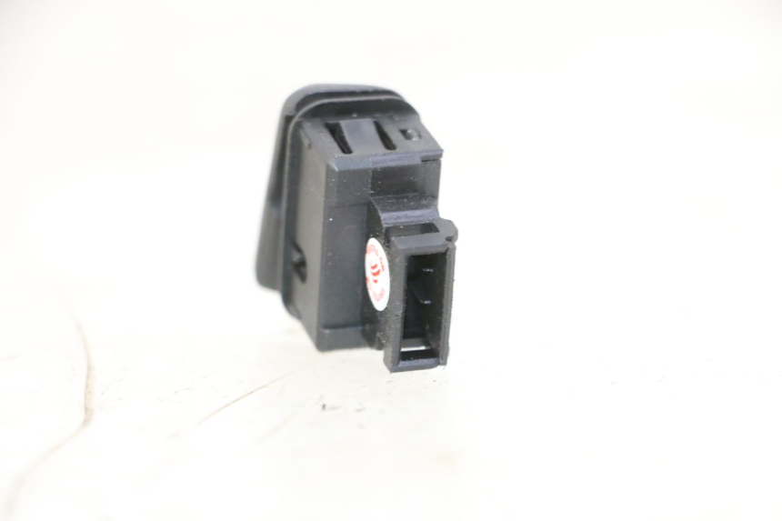 photo de HORN SWITCH PIAGGIO MP3 HPE 310 (2024 - 2025)
