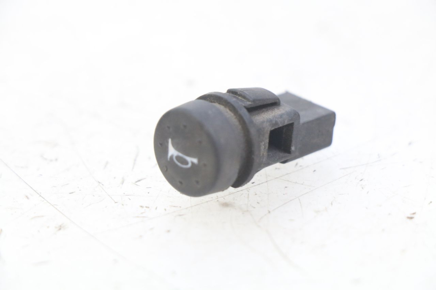 photo de HORN SWITCH PIAGGIO XEVO - X EVO 125 (2007 - 2016)