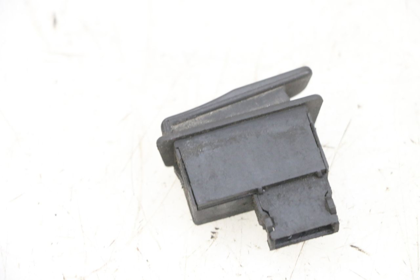 photo de HORN SWITCH YAMAHA XMAX X-MAX 125 (2006 - 2009) - Zoom on usage condition