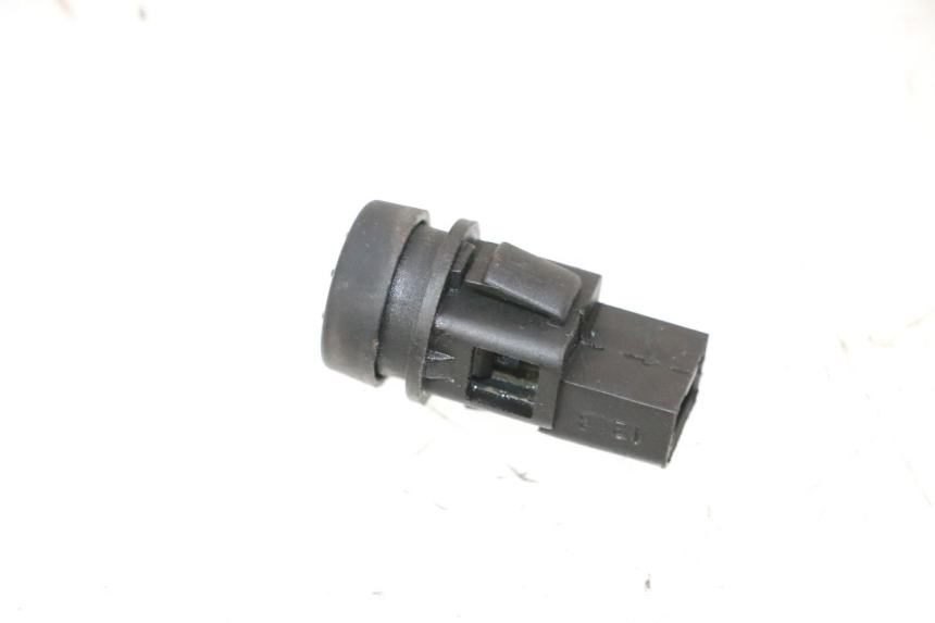 photo de HORN SWITCH PIAGGIO XEVO - X EVO 125 (2007 - 2016)