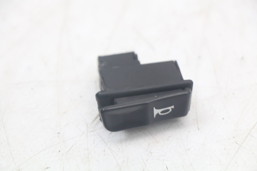 photo de HORN SWITCH YAMAHA XMAX X-MAX 125 (2006 - 2009)