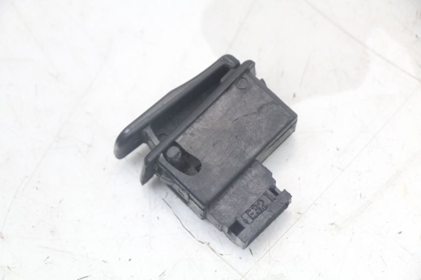 photo de HORN SWITCH YAMAHA XMAX X-MAX 125 (2006 - 2009)