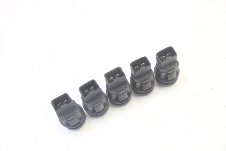 photo de SWITCH PIAGGIO MP3 HPE 350 (2018 - 2020) - Alternative perspective