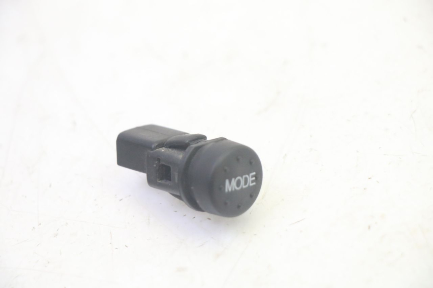 photo de HANDLEBAR SWITCH PIAGGIO MP3 LT 400 (2007 - 2012) - Component detail