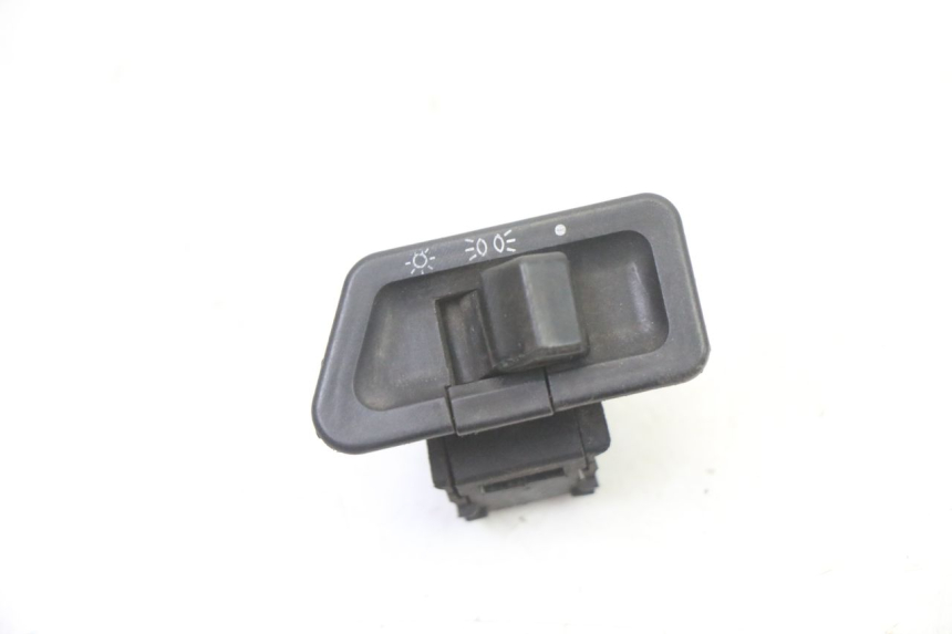 photo de HEADLIGHT SWITCH SYM FIDDLE 2 S 125 (2012 - 2014)