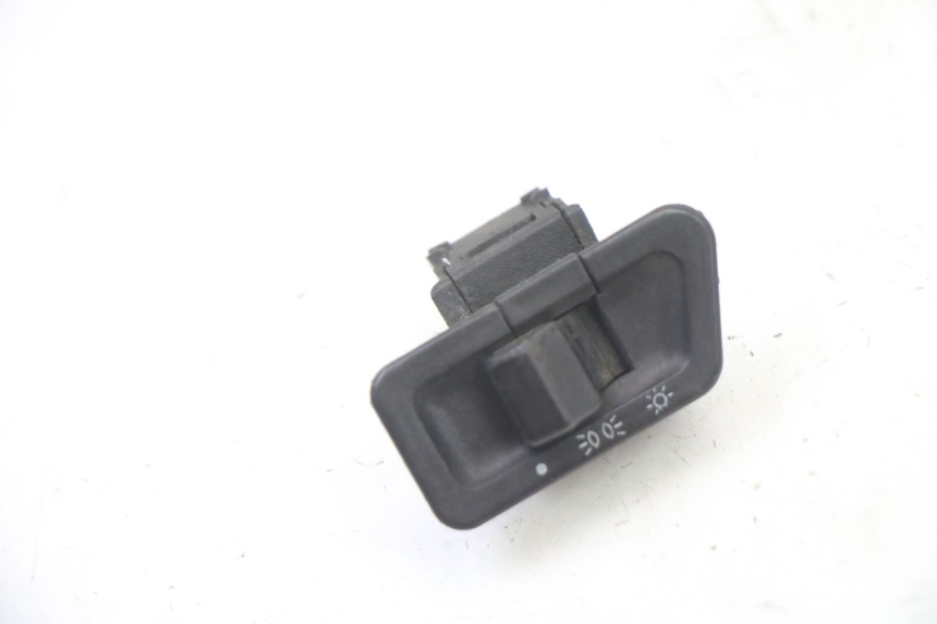 photo de HEADLIGHT SWITCH SYM FIDDLE 2 S 125 (2012 - 2014)