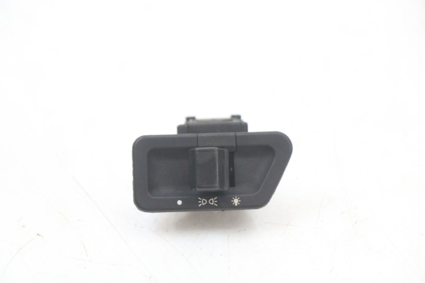 photo de HEADLIGHT SWITCH HONDA FES PANTHEON 2T 125 (1998 - 2002)