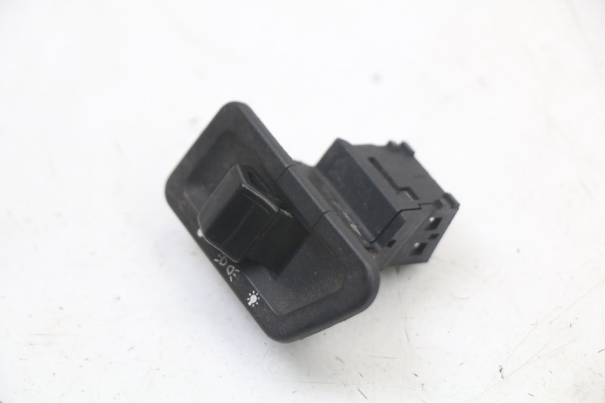 photo de HEADLIGHT SWITCH HONDA NES AROBASE 125 (2000 - 2003)