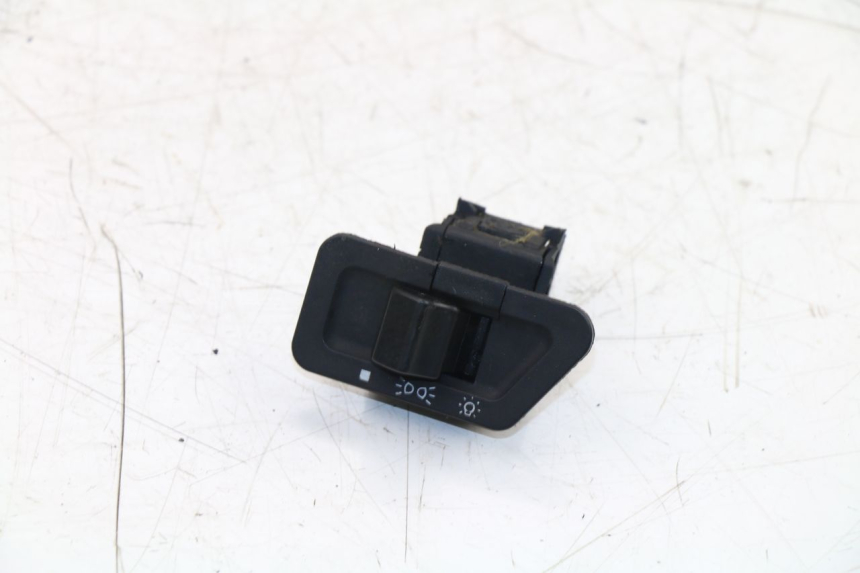 photo de HEADLIGHT SWITCH JM MOTORS OLDIES GT 4T 50 (2010 - 2017)