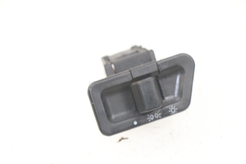 photo de HEADLIGHT SWITCH KYMCO LIKE 2T 50 (2009 - 2018)