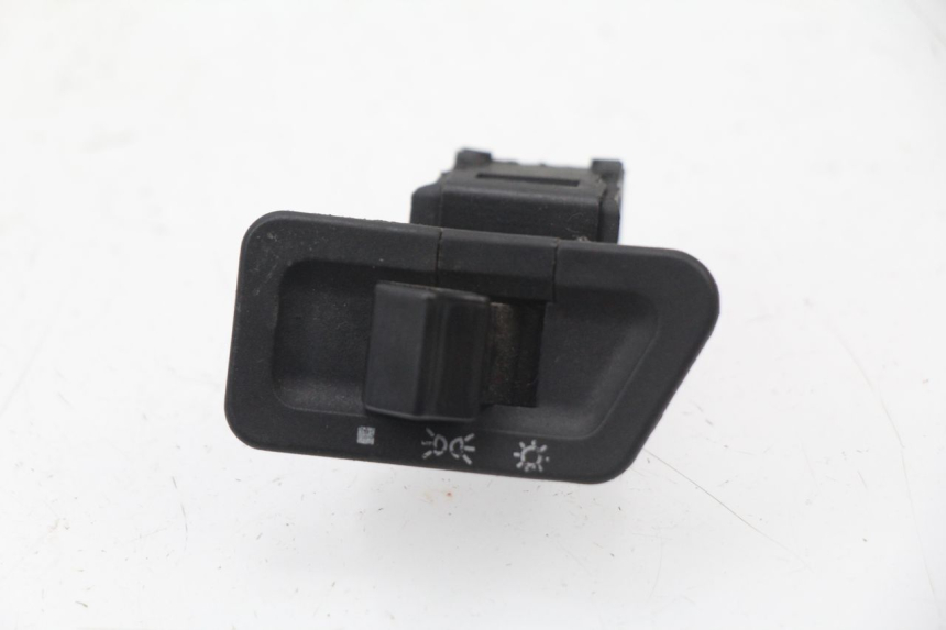 photo de HEADLIGHT SWITCH REVATTO URBA GT 125 (2007 - 2017)