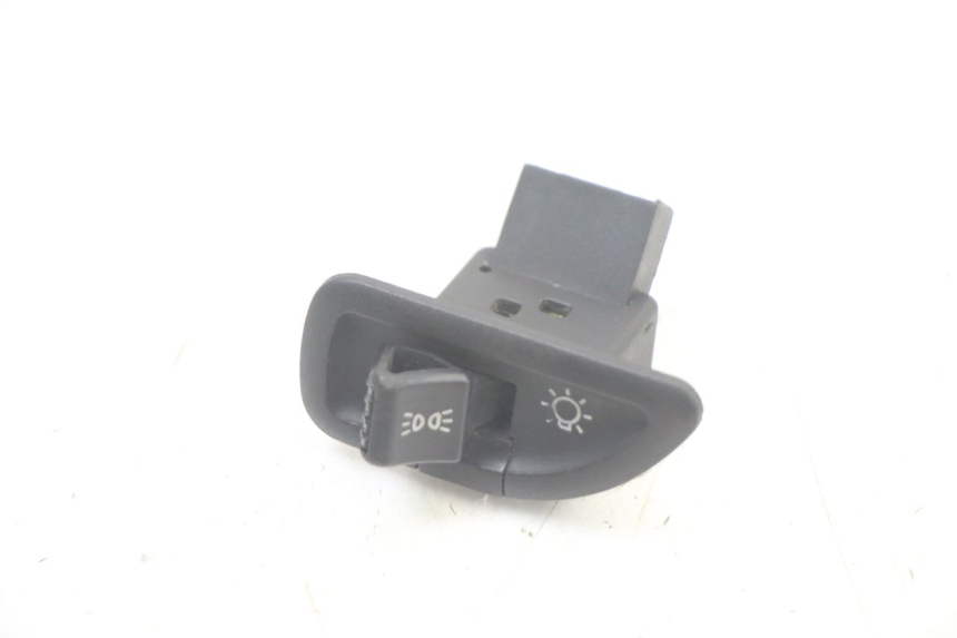 photo de HEADLIGHT SWITCH GILERA STALKER 50 (1997 - 2005)