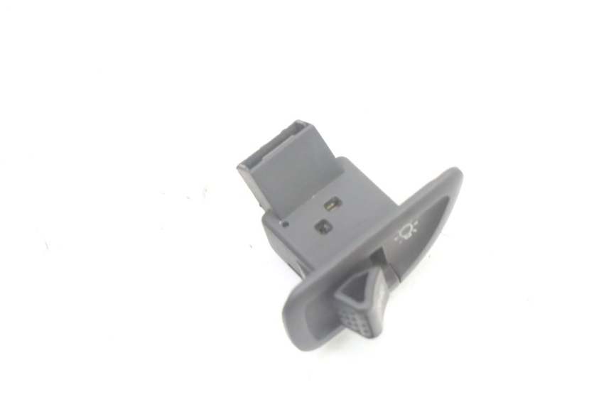 photo de HEADLIGHT SWITCH GILERA STALKER 50 (1997 - 2005)