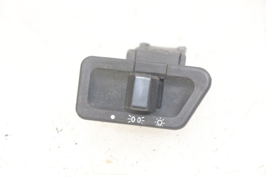 photo de HEADLIGHT SWITCH SYM SYMPHONY 125 (2009 - 2015)