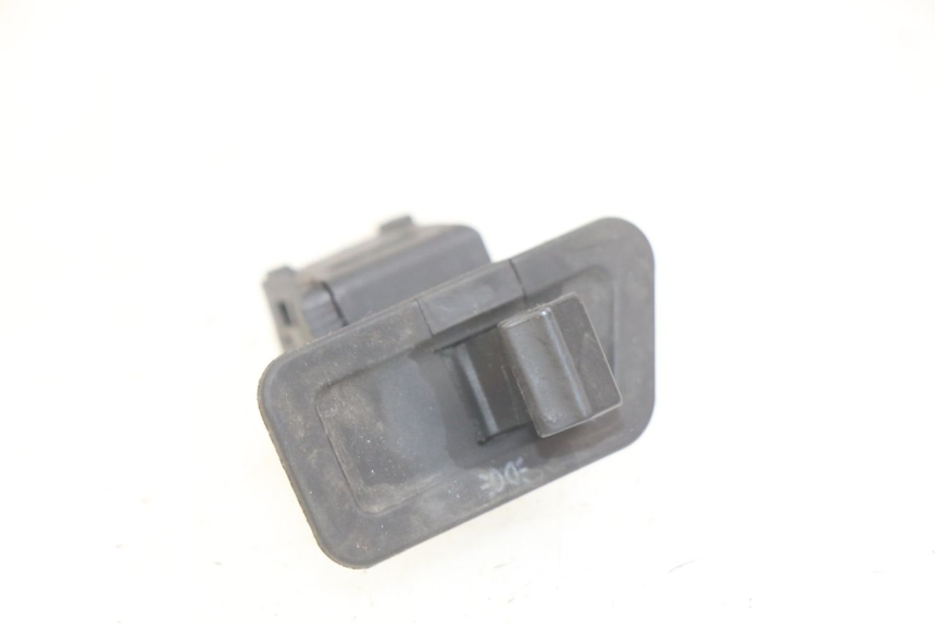 photo de HEADLIGHT SWITCH YIYING YY125T 125 (2006 - 2014)
