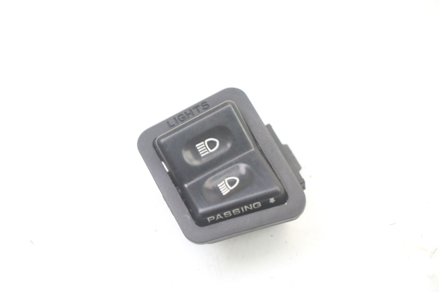 photo de HEADLIGHT HIGH BEAM SWITCH APRILIA ATLANTIC 125 (2003 - 2009)