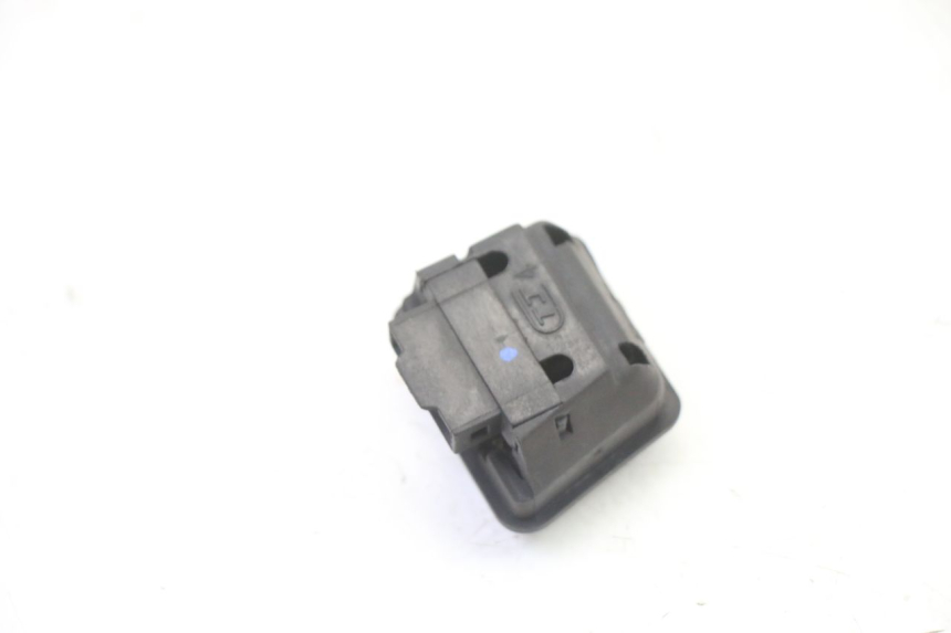 photo de HEADLIGHT HIGH BEAM SWITCH SYM FIDDLE 2 50 (2008 - 2013)
