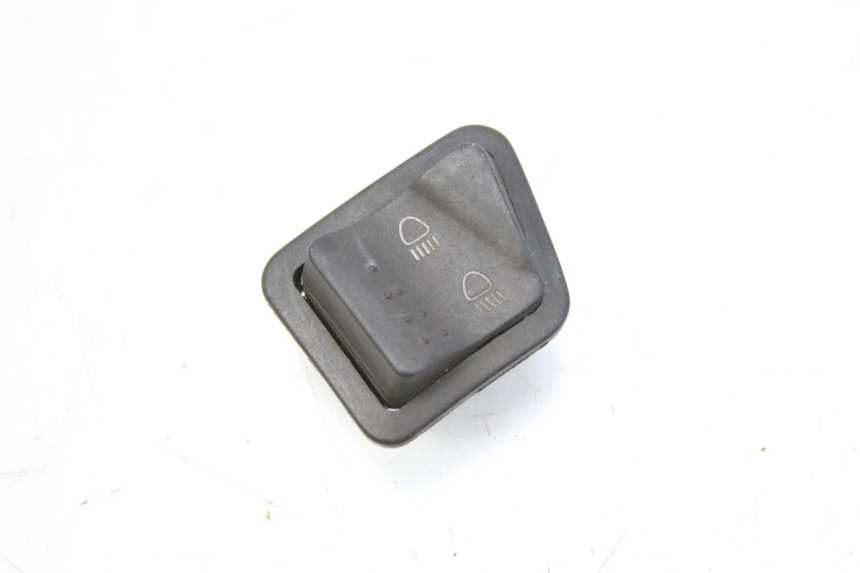 photo de HEADLIGHT HIGH BEAM SWITCH PIAGGIO FLY 2T 50 (2004 - 2017)