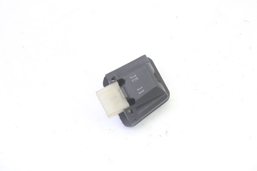photo de HEADLIGHT SWITCH DAELIM HISTORY 125 (2001 - 2002) - Zoom on usage condition