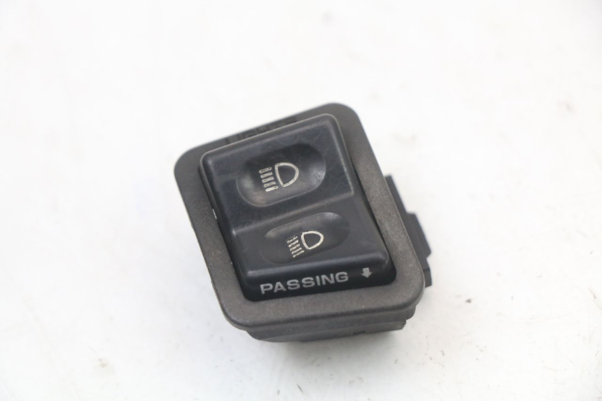 photo de HEADLIGHT SWITCH HONDA NES AROBASE 125 (2000 - 2003)