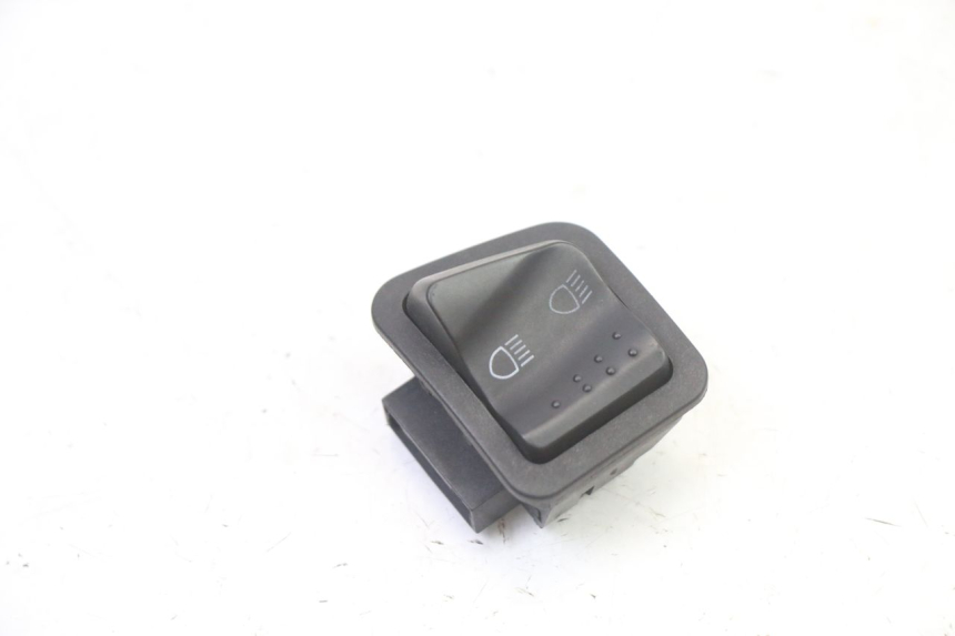photo de HEADLIGHT SWITCH PIAGGIO LIBERTY 4T 50 (2009 - 2015)