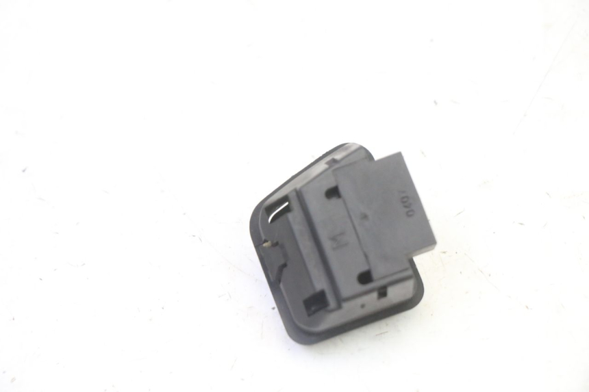 photo de HEADLIGHT SWITCH PIAGGIO LIBERTY 4T 50 (2009 - 2015)