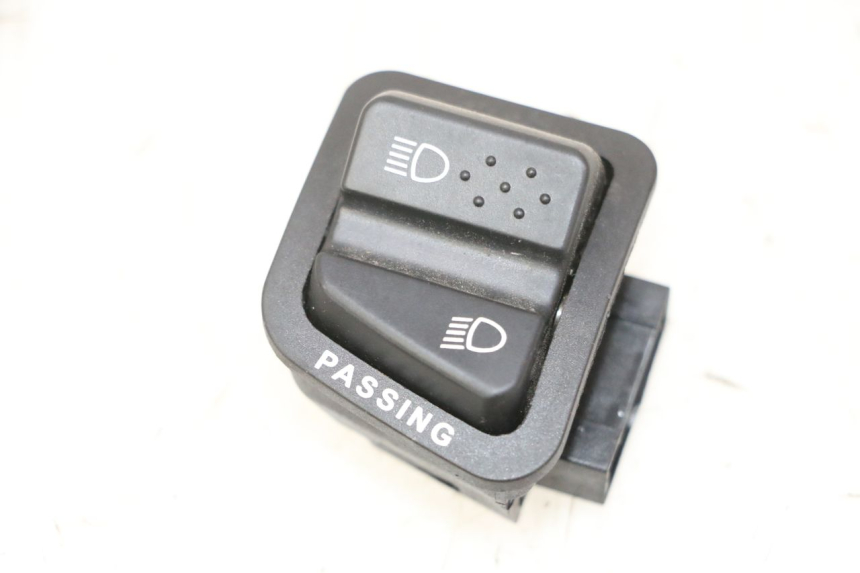 photo de HEADLIGHT SWITCH PIAGGIO MP3 HPE 310 (2024 - 2025)