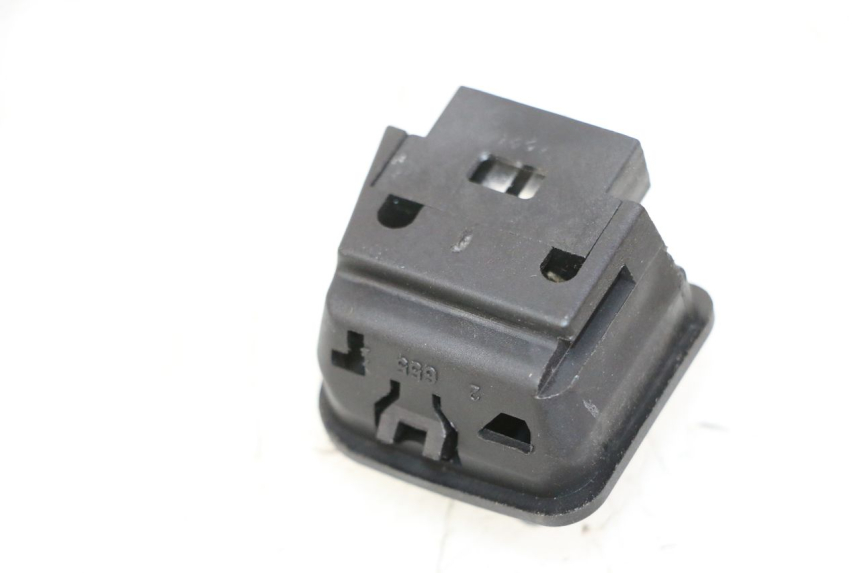 photo de HEADLIGHT SWITCH PIAGGIO MP3 HPE 310 (2024 - 2025)