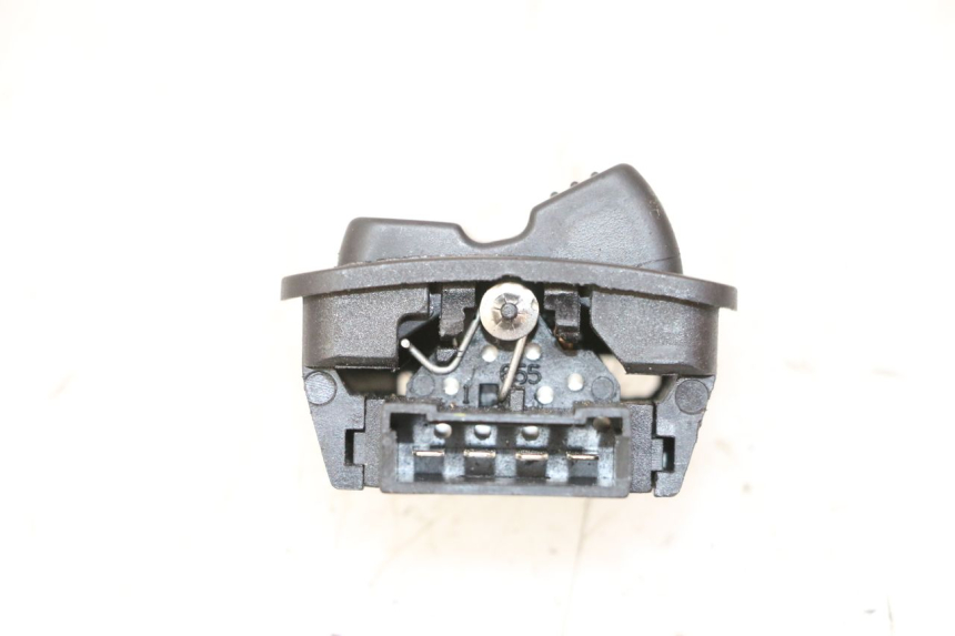 photo de HEADLIGHT SWITCH PIAGGIO MP3 HPE 310 (2024 - 2025)