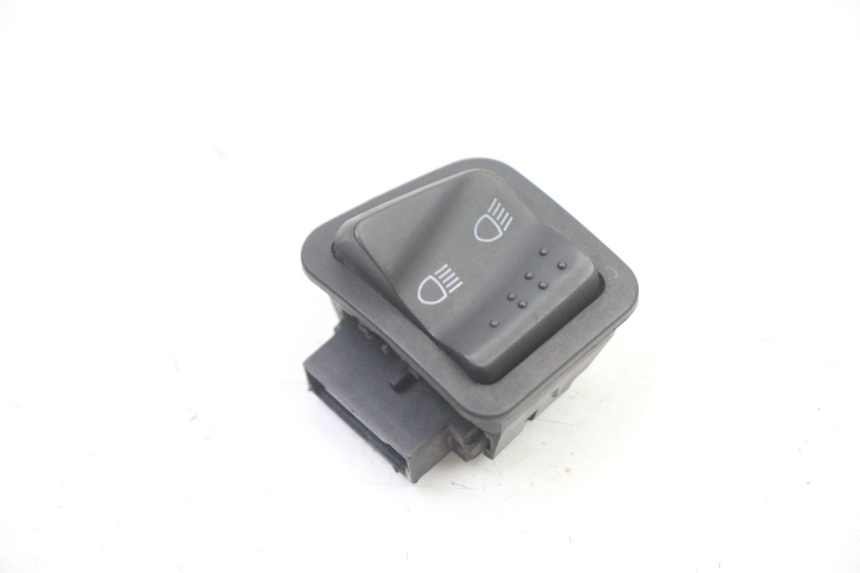 photo de HEADLIGHT HIGH BEAM SWITCH PIAGGIO NEW TYPHOON 50 (2018 - 2021)