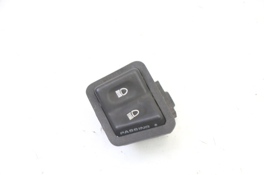 photo de HEADLIGHT HIGH BEAM SWITCH SYM ORBIT 2 4T 50 (2008 - 2017)