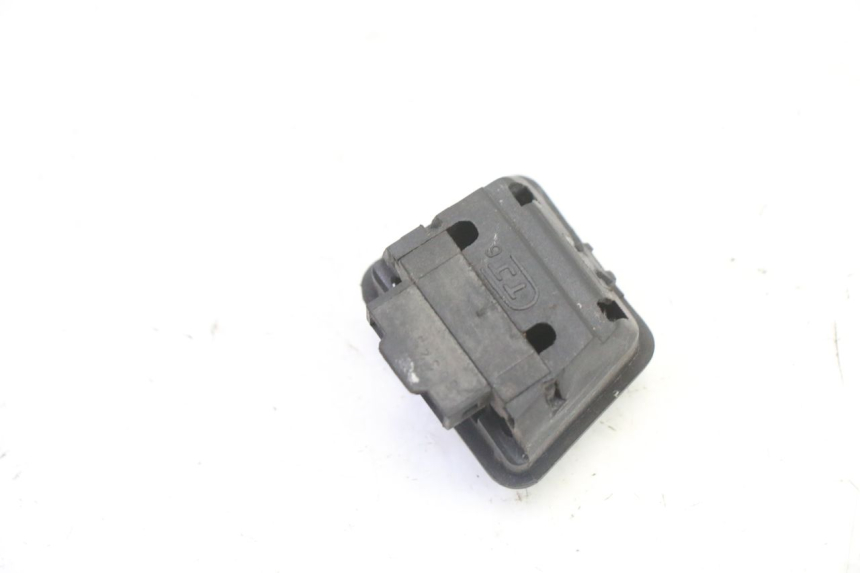 photo de HEADLIGHT HIGH BEAM SWITCH SYM ORBIT 2 4T 50 (2008 - 2017)