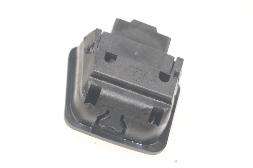 photo de HEADLIGHT HIGH BEAM SWITCH SYM ORBIT III 3 4T 50 (2018 - 2021)