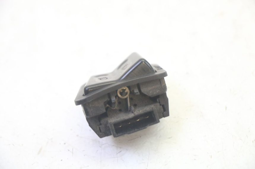 photo de HEADLIGHT SWITCH SYM ORBIT III 3 4T 50 (2021 - 2025) - Alternative perspective