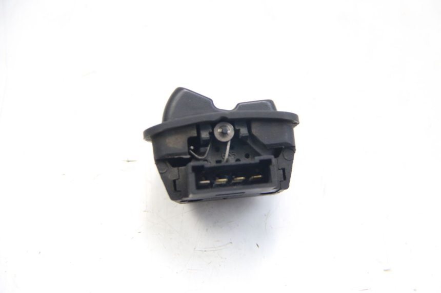photo de HEADLIGHT HIGH BEAM SWITCH PIAGGIO BEVERLY 125 (2010 - 2015)