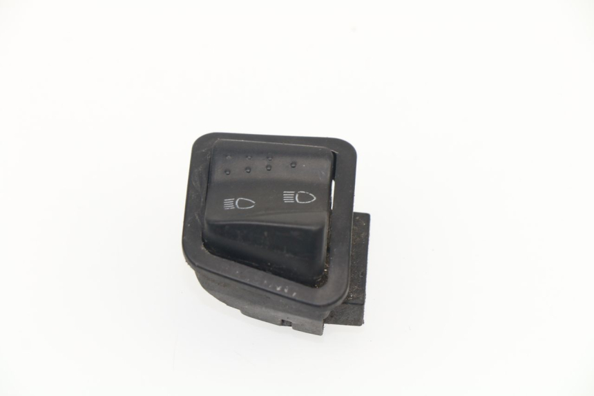 photo de HEADLIGHT HIGH BEAM SWITCH PIAGGIO FLY 125 (2005 - 2012)