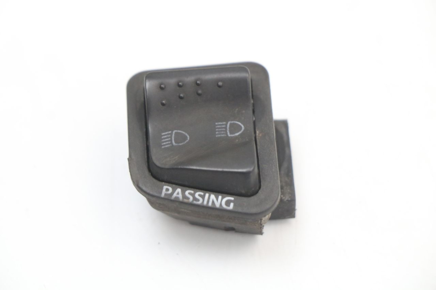 photo de HEADLIGHT SWITCH PIAGGIO LIBERTY 4T 50 (2018 - 2021)