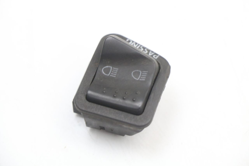 photo de HEADLIGHT SWITCH PIAGGIO LIBERTY 4T 50 (2018 - 2021)