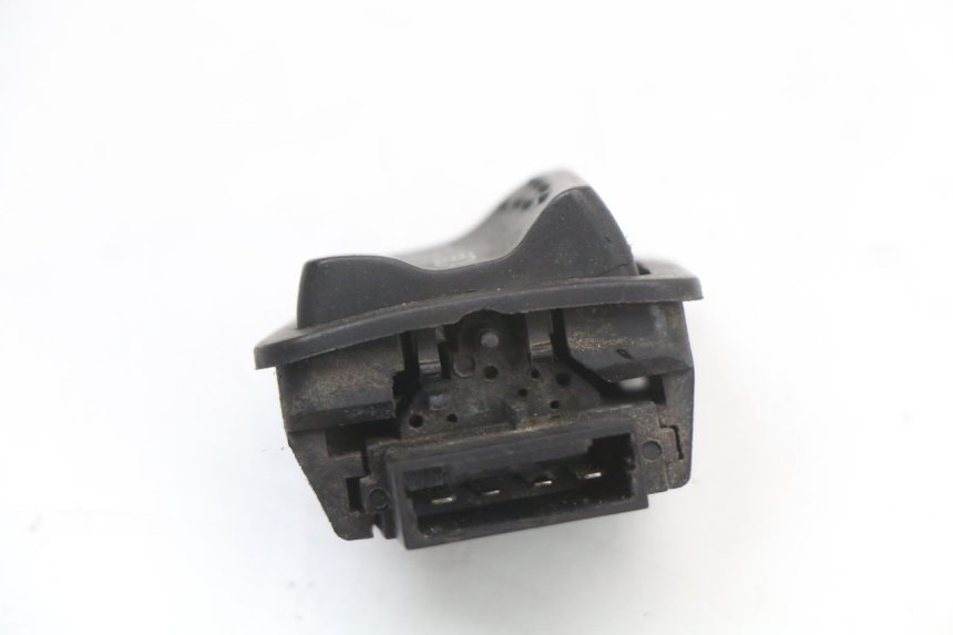 photo de HEADLIGHT HIGH BEAM SWITCH PIAGGIO NEW TYPHOON 50 (2018 - 2021)