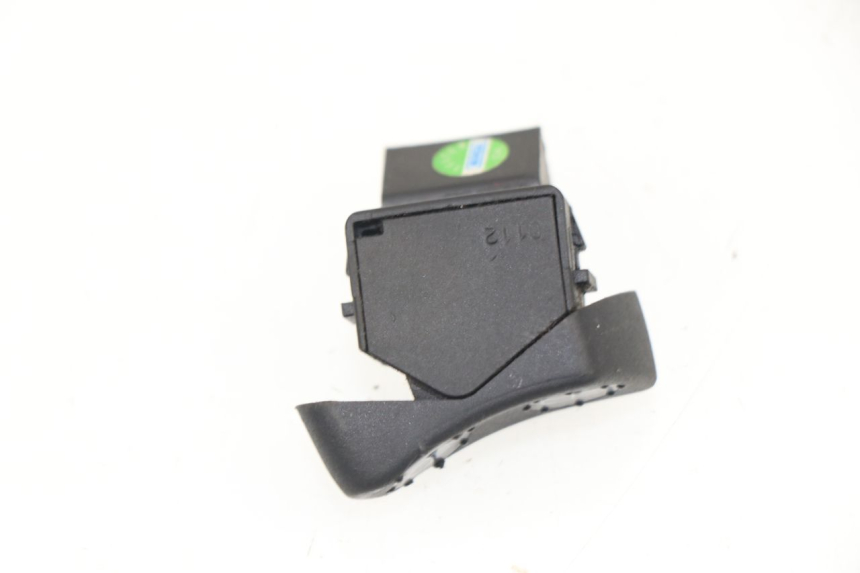 photo de HEADLIGHT HIGH BEAM SWITCH PIAGGIO VESPA S 2T 50 (2007 - 2014)