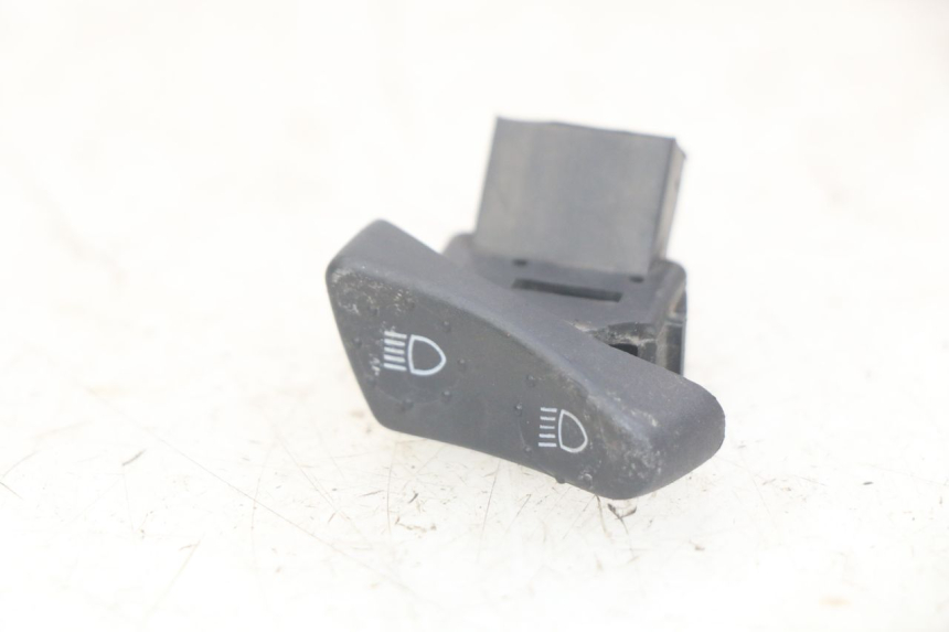 photo de HEADLIGHT HIGH BEAM SWITCH PIAGGIO VESPA S 2T 50 (2007 - 2014)