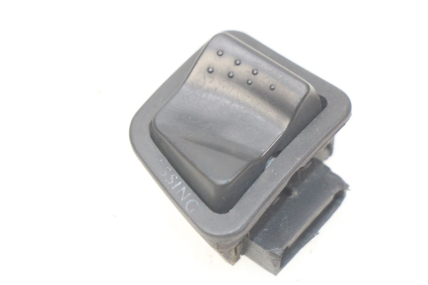 photo de HEADLIGHT HIGH BEAM SWITCH PIAGGIO X7 125 (2007 - 2013)