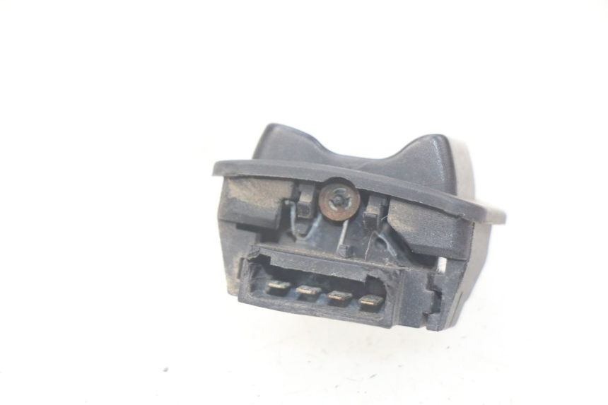 photo de HEADLIGHT HIGH BEAM SWITCH PIAGGIO X7 125 (2007 - 2013)