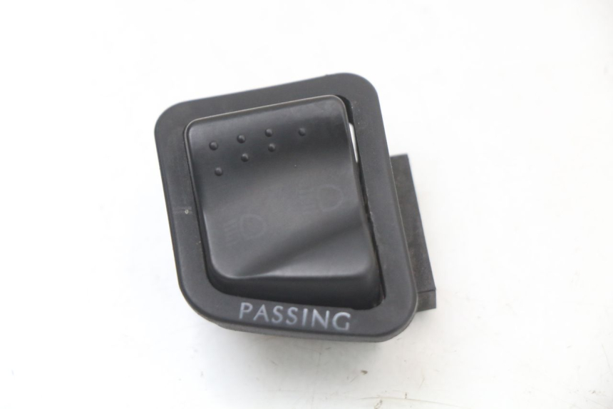 photo de HEADLIGHT HIGH BEAM SWITCH PIAGGIO X8 125 (2004 - 2007)