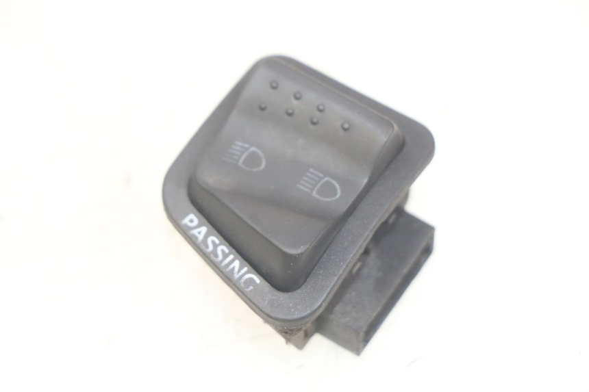 photo de HEADLIGHT HIGH BEAM SWITCH PIAGGIO XEVO - X EVO 125 (2007 - 2016)