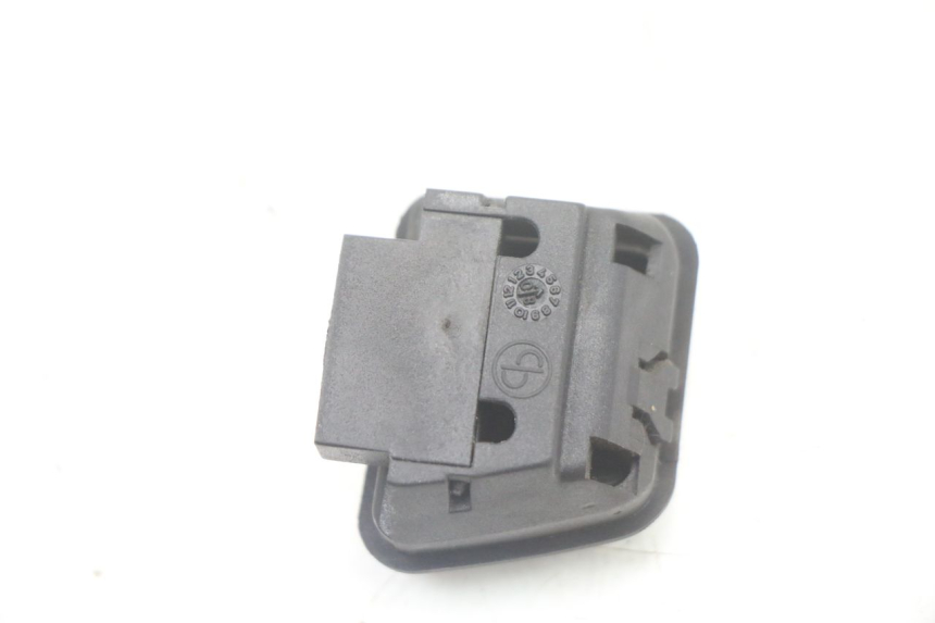 photo de HEADLIGHT HIGH BEAM SWITCH PIAGGIO XEVO - X EVO 125 (2007 - 2016)