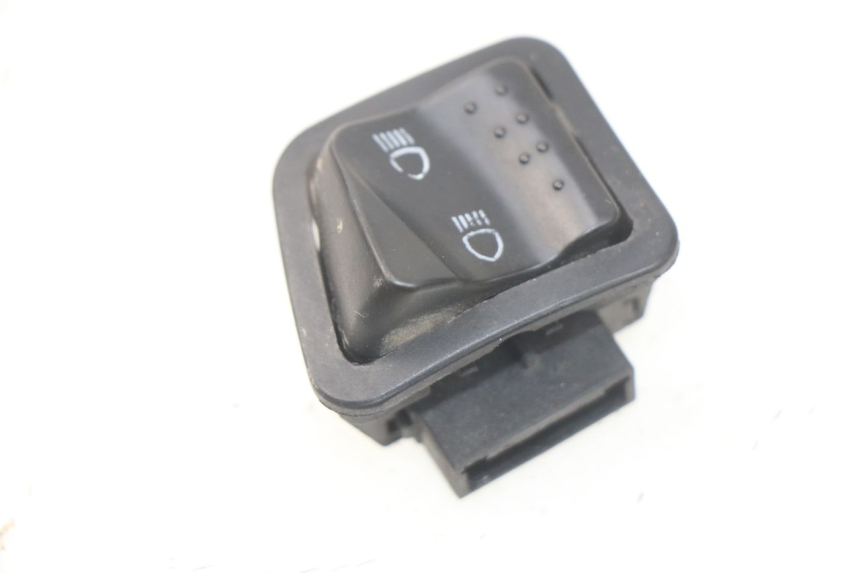 photo de HEADLIGHT HIGH BEAM SWITCH PIAGGIO ZIP 2T 50 (2009 - 2019)