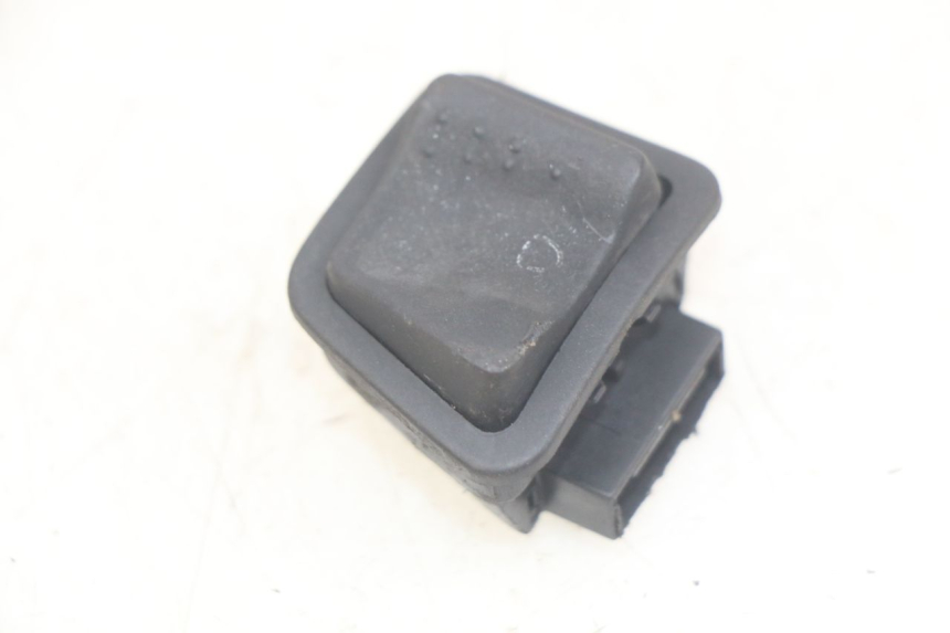 photo de HEADLIGHT HIGH BEAM SWITCH PIAGGIO ZIP 2T 50 (2009 - 2019)