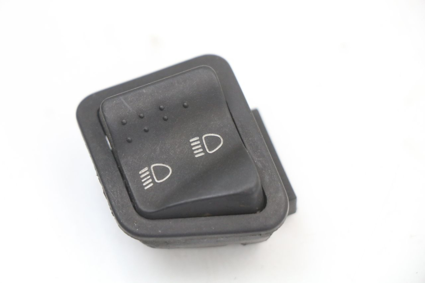 photo de HEADLIGHT HIGH BEAM SWITCH PIAGGIO ZIP 2T 50 (2009 - 2019)